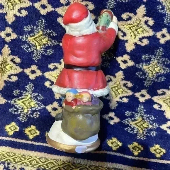 Vintage Ceramic Santa. Painted in 1914. Small chip on the back. - Picture 4 of 9